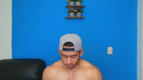 Snapshot of christopher_w chatting on 21, 1, 2025 Christopher online show from 21, 1, 2025