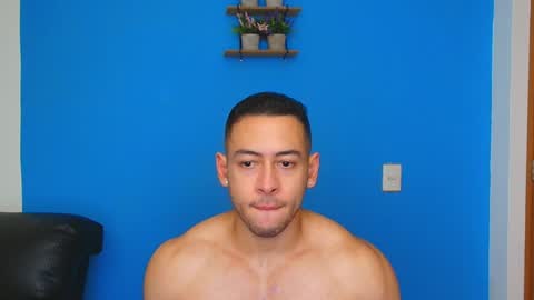 Snapshot of christopher_w chatting on 26, 1, 2025 Christopher online show from 26, 1, 2025