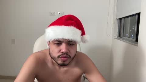 Snapshot of christopherdav chatting on 24, 12, 2024 Chris online show from 24, 12, 2024