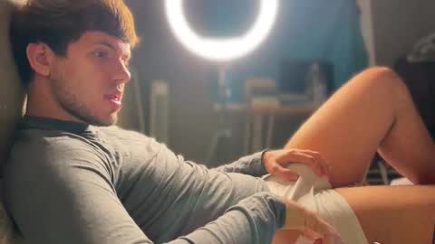 Christopher online show from 2, 11, 2025