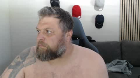 Snapshot of chrizz80 chatting on 10, 5, 2026 Chrizz online show from 10, 5, 2026