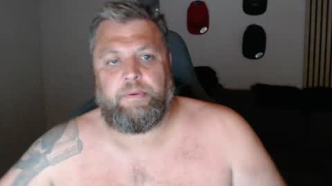 Snapshot of chrizz80 chatting on 3, 7, 2026 Chrizz online show from 3, 7, 2026