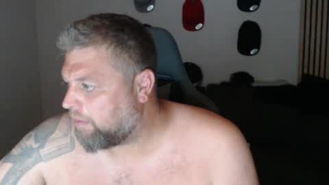 Snapshot of chrizz80 chatting on 15, 7, 2026 Chrizz online show from 15, 7, 2026