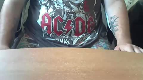 Snapshot of chunkisgreat chatting on 11, 9, 2025 chunkisgreat online show from 11, 9, 2025