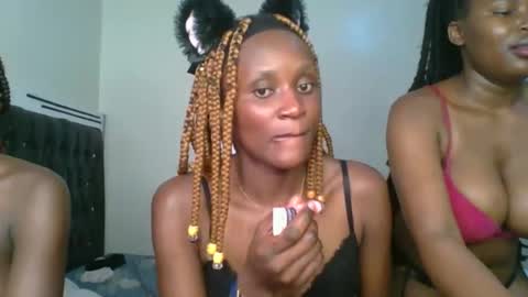 Snapshot of chyna_baibe chatting on 18, 9, 2025 chyna_baibe online show from 18, 9, 2025