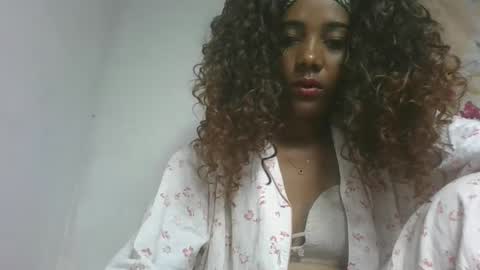 Snapshot of ciciazzhh chatting on 2, 3, 2026 ciciazzhh online show from 2, 3, 2026