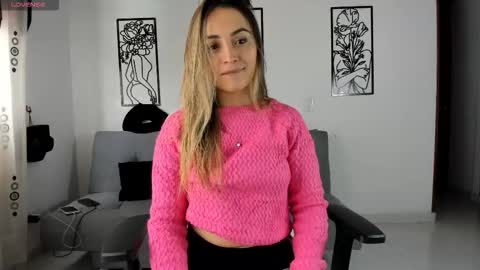 Snapshot of ciindy_lovee chatting on 8, 9, 2025 Ciindy Lovers online show from 8, 9, 2025