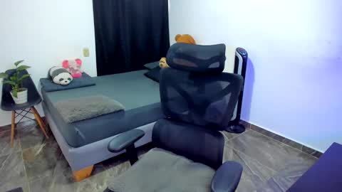 Luna and Sebas  online show from 2, 2, 2026