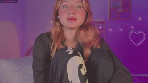 Snapshot of cinderella_lewis chatting on 11, 7, 2026 Sofi Eva and Mey online show from 11, 7, 2026