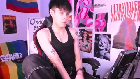 Snapshot of cinnamon_boyxxx chatting on 17, 2, 2025 David     Independent Model online show from 17, 2, 2025