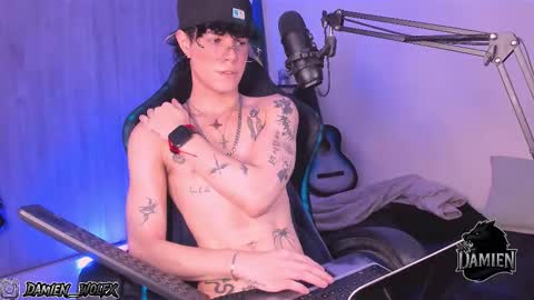 Snapshot of cinnamon_boyxxx chatting on 28, 9, 2025 David     Independent Model online show from 28, 9, 2025