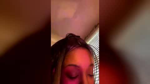 cinnamonbunniiii online show from 6, 7, 2026