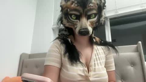 Snapshot of cinnanicos chatting on 8, 11, 2025 Nicky online show from 8, 11, 2025