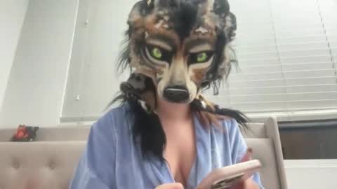 Snapshot of cinnanicos chatting on 12, 11, 2025 Nicky online show from 12, 11, 2025