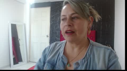 cinthia1609 online show from 19, 1, 2025