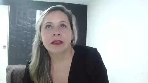 cinthia1609 online show from 3, 3, 2025