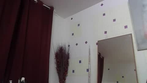 cinthia2525 online show from 17, 10, 2025