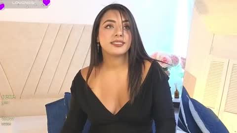 cinthia_cf online show from 10, 10, 2025