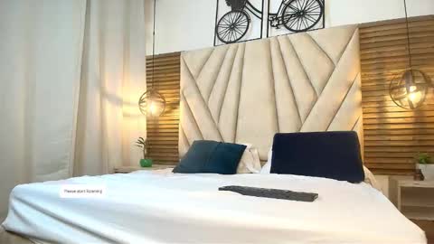 Snapshot of cinthiabaker chatting on 11, 9, 2025 cinthiabaker online show from 11, 9, 2025