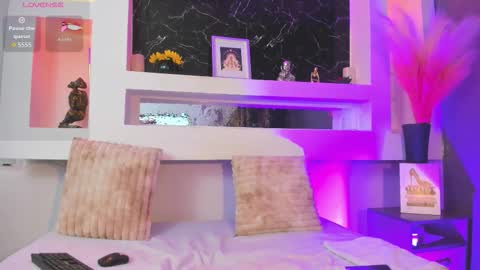 Cinthya  online show from 23, 3, 2026