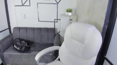 Snapshot of cintiacolins chatting on 22, 2, 2025 CintiaCollins online show from 22, 2, 2025