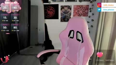 Paulina online show from 7, 3, 2025