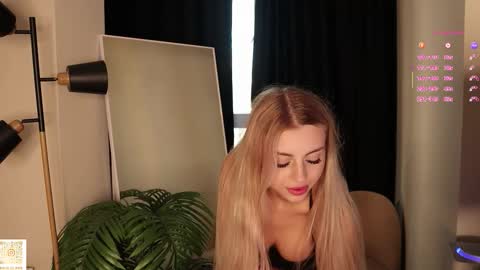 Sandy online show from 3, 11, 2025