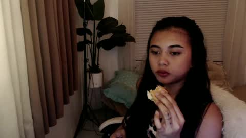 Snapshot of cis_jenner chatting on 10, 7, 2026 Mikay online show from 10, 7, 2026