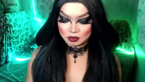 QUEEN CESS online show from 18, 7, 2026