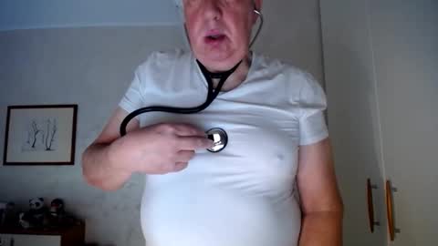 Snapshot of clacock chatting on 27, 4, 2026 clacock online show from 27, 4, 2026