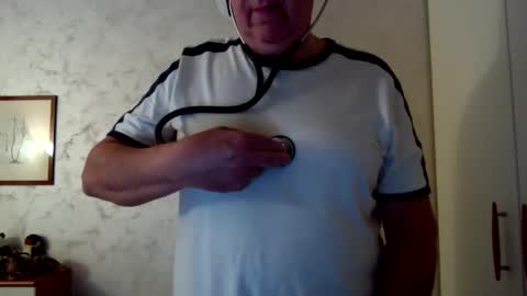 Snapshot of clacock chatting on 29, 4, 2026 clacock online show from 29, 4, 2026