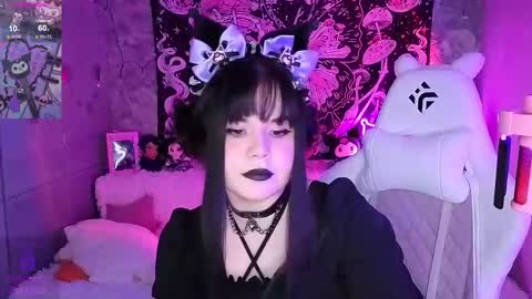 Claire Faers online show from 23, 11, 2025