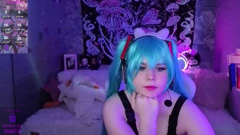 Claire Faers online show from 2, 12, 2025