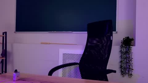 Snapshot of clairemathis chatting on 27, 5, 2026 Claire online show from 27, 5, 2026
