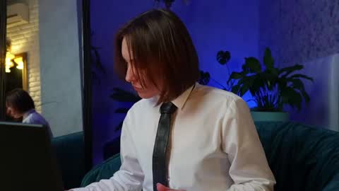 Clara online show from 11, 4, 2026