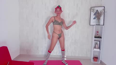 Snapshot of clara_tenssio chatting on 21, 12, 2024 Clara online show from 21, 12, 2024