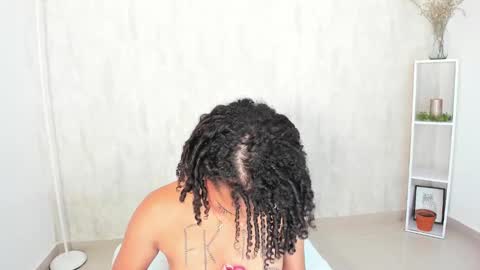 Snapshot of clara_tenssio chatting on 12, 1, 2025 Clara online show from 12, 1, 2025