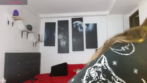 Snapshot of clara_xuee chatting on 27, 12, 2024 clara_xuee online show from 27, 12, 2024