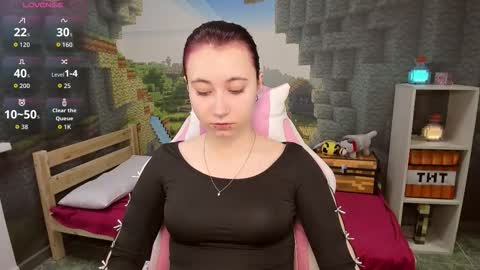 Snapshot of clarabenson chatting on 23, 10, 2025 clarabenson online show from 23, 10, 2025