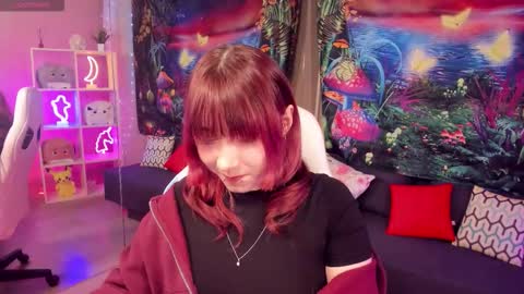 Snapshot of clarabenson chatting on 20, 11, 2025 clarabenson online show from 20, 11, 2025