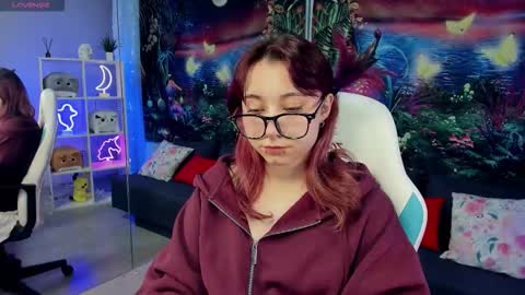 Snapshot of clarabenson chatting on 29, 11, 2025 clarabenson online show from 29, 11, 2025