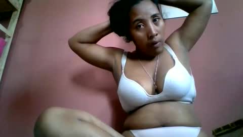 Snapshot of clarah0123 chatting on 4, 6, 2026 Clarah0123 online show from 4, 6, 2026