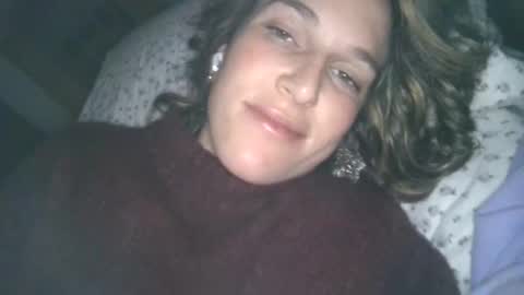 Snapshot of claralafontaine chatting on 23, 12, 2025 claralafontaine online show from 23, 12, 2025