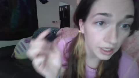 Clara Wolfe online show from 4, 2, 2025