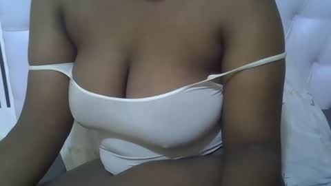 Snapshot of classy_zoey chatting on 7, 10, 2025 classy_zoey online show from 7, 10, 2025