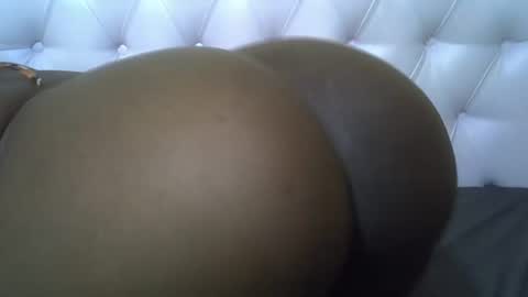 Snapshot of classy_zoey chatting on 14, 10, 2025 classy_zoey online show from 14, 10, 2025