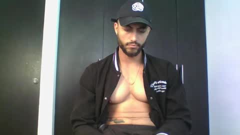 Snapshot of claybrown_ chatting on 22, 4, 2026 Clay online show from 22, 4, 2026