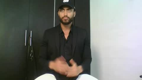Snapshot of claybrown_ chatting on 5, 5, 2026 Clay online show from 5, 5, 2026