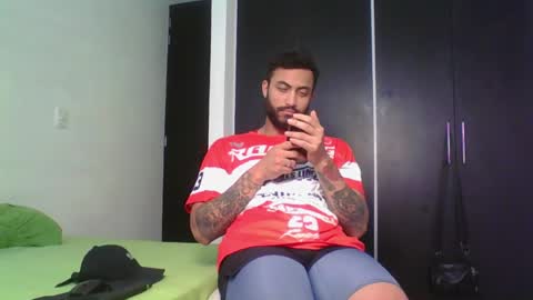 Snapshot of claybrown_ chatting on 16, 5, 2026 Clay online show from 16, 5, 2026