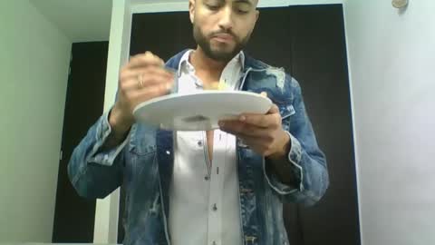Snapshot of claybrown_ chatting on 26, 5, 2026 Clay online show from 26, 5, 2026